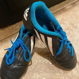Adidas soccer cleats in kids size 3